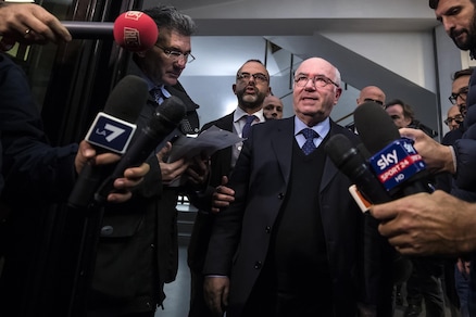 Figc, Carlo Tavecchio si è dimesso: «Colpa dello sciacallaggio politico»