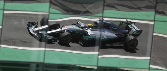 F1, mega festa in Mercedes per il doppio trionfo