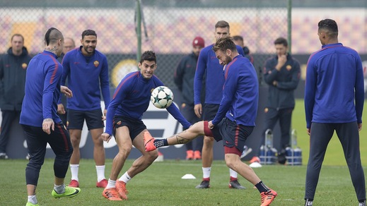 Roma, l'ultimo allenamento a Trigoria prima della partenza per Madrid