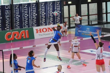 Volley: A1 Femminile, Terry Enweonwu sarà operata al ginocchio