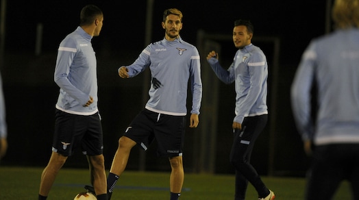 Lazio, rifinitura col sorriso dopo il ko nel derby: testa al Vitesse