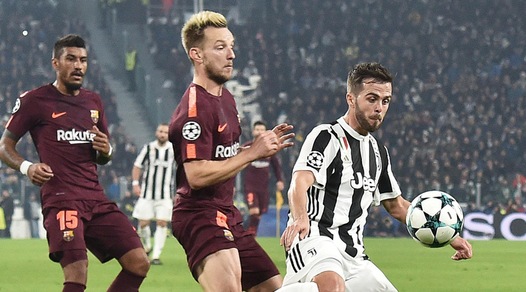 Pjanic applaude la Juventus: «Col Barcellona punto prezioso, ma ora occhio al Crotone»