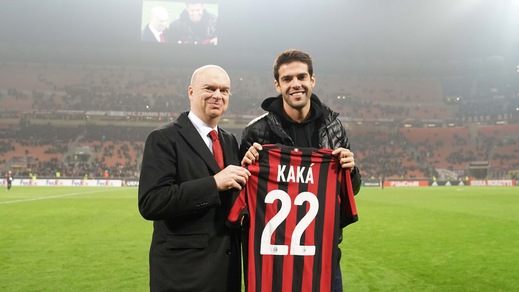 Milan, San Siro omaggia Kaká