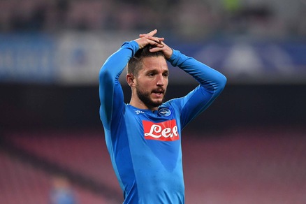 Napoli, allerta in quota: per Mertens Barça e United a 4,00