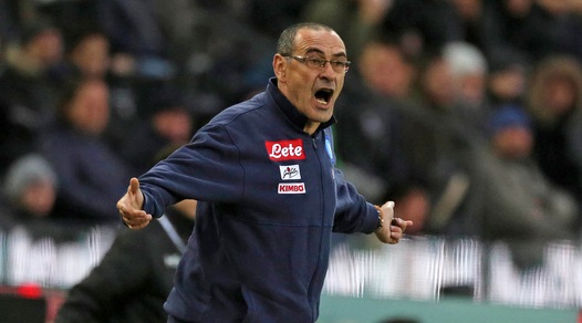 Napoli poco bello ma cinico, Sarri applaude: «A Udine gara tosta e campo indegno». E Insigne aspetta la Juve