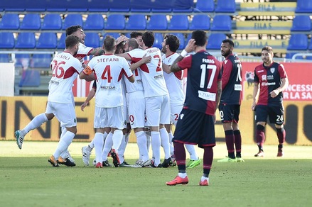 Coppa Italia, Cagliari-Pordenone 1-2: impresa e pass per l'Inter