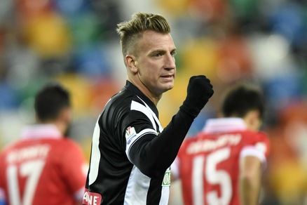 Coppa Italia, Udinese-Perugia 8-3: poker di Maxi Lopez. Adesso c'è il Napoli