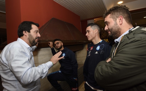 Napoli: «Non abbiamo accettato le scuse di Salvini»