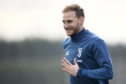 Juventus, Höwedes ancora ko: torna nel 2018