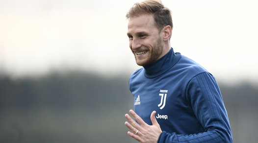 Juventus, Höwedes ancora ko: torna nel 2018