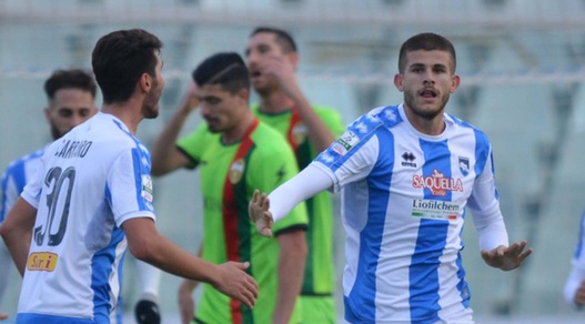 Pescara-Unicusano Ternana 3-3: Valzania salva Zeman