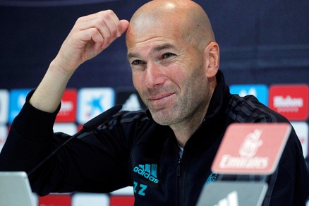Real Madrid, Perez si coccola Zidane: «Tecnico meraviglioso. CR7? Vincerà ancora il Pallone d'Oro»