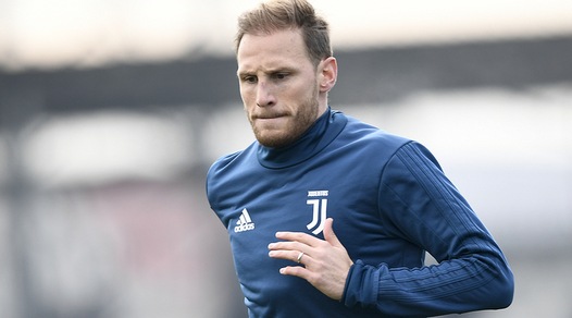 Juventus, lo sfogo di Höwedes dopo lo stop: «Infinitamente deluso»