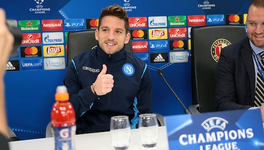 Napoli, Mertens: «Per passare il turno pronto a perdere i denti come nel 2012»