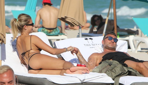Costanza Caracciolo e Bobo Vieri, relax a Miami