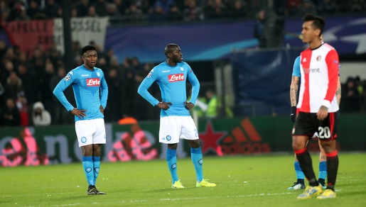 Champions League, Feyenoord-Napoli 2-1: Sarri retrocede in Europa League