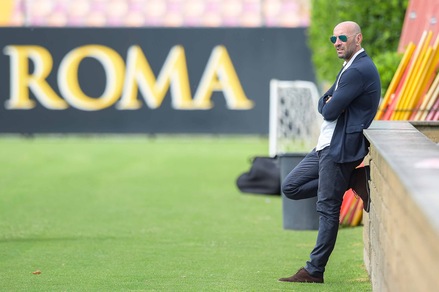 Monchi e Strootman in coro: «Roma, è il Chievo la tua Champions»