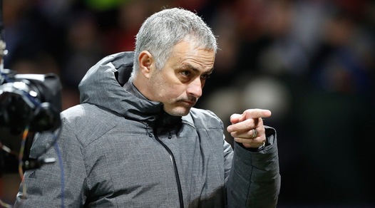 Mourinho: «I giocatori del Manchester City cadono al primo soffio di vento»