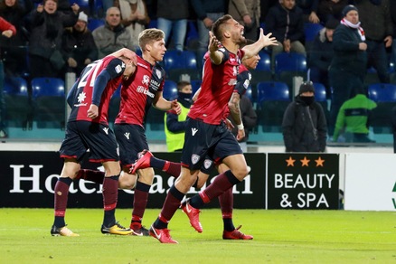Serie A, Cagliari-Sampdoria 2-2: doppietta Quagliarella, poi Farias e Pavoletti