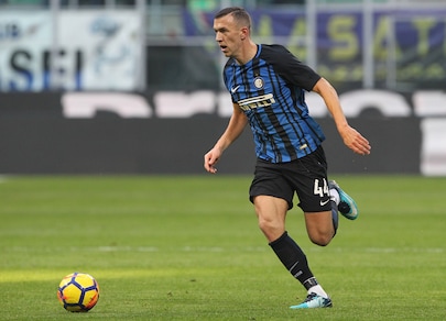 Inter, la stampa inglese: «Il Manchester United non molla la presa su Perisic»