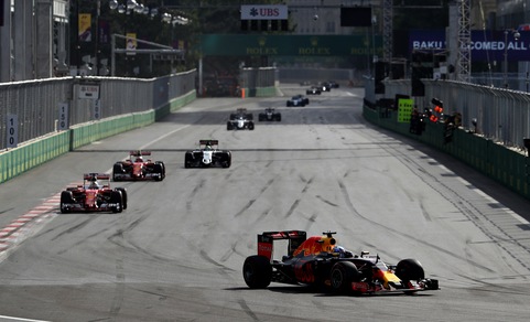 F1: Ricciardo a Baku, è il miglior sorpasso del 2017