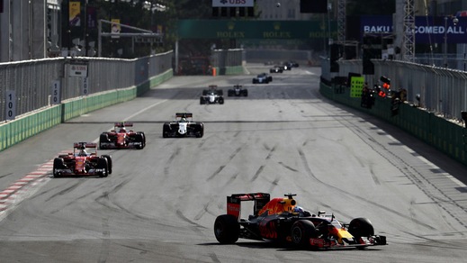 F1: Ricciardo a Baku, è il miglior sorpasso del 2017