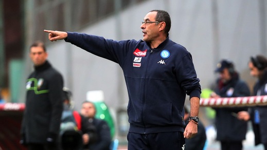Napoli, Sarri: «Ounas? Ci vuole pazienza. Guardate Douglas Costa...»