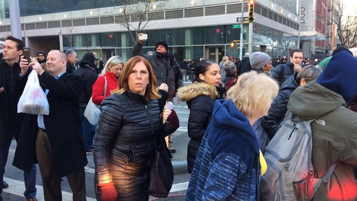 New York, esplosione a Manhattan: una persona fermata, ci sono dei feriti