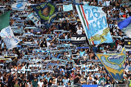 Lazio, in vendita a prezzi scontati i biglietti per la sfida con il Crotone