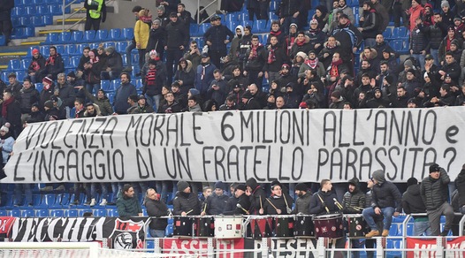 Curva Milan, fischi e insulti a Donnarumma: «Vattene»