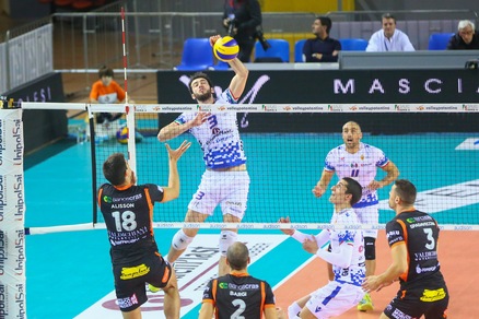 Volley: A2 Maschile, Girone Bianco: Roma vince al tie break e torna in testa