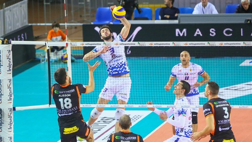 Volley: A2 Maschile, Girone Bianco: Roma vince al tie break e torna in testa