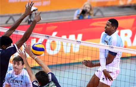 Volley: Mondiale per Club, lo Zenit batte il Cruzeiro e vola in finale