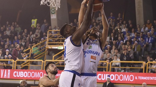 Brescia torna al successo: Moore spegne Venezia