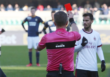 Serie A, Giudice Sportivo: una giornata a Suso e Zenga. Ecco tutti gli squalificati