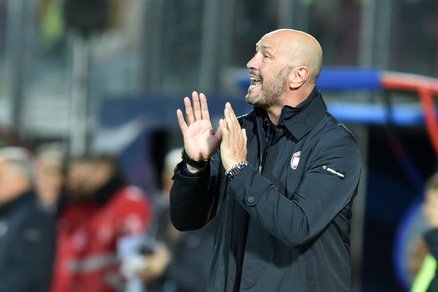 Crotone, Zenga: «Lazio? Chi pensa di perdere lo lascio a casa»