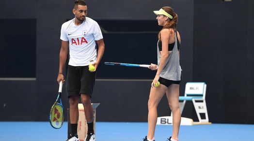 Kyrgios, l'allenamento è più dolce insieme alla fidanzata Ajla