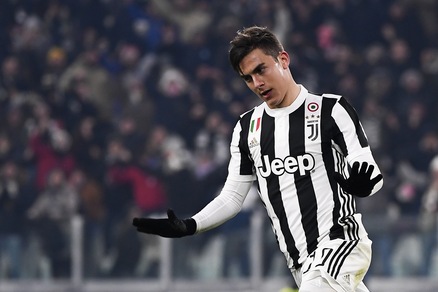 Coppa Italia, Juventus-Genoa 2-0: torna Dybala, derby con il Torino ai quarti