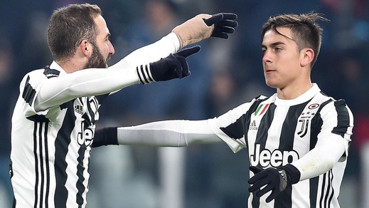 Juventus-Genoa 2-0, Allegri vola ai quarti