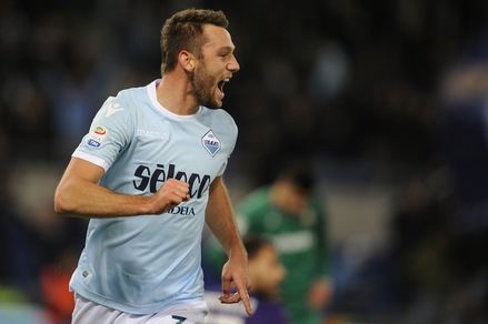 Calciomercato, la Lazio è in ansia: De Vrij è sul filo