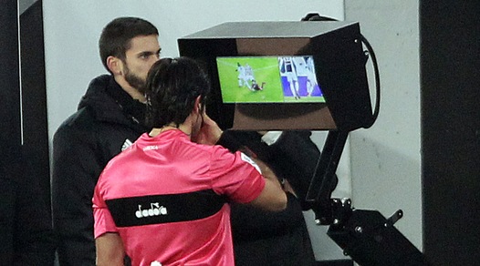 Juventus-Genoa, sul pasticcio rigore l’errore lo fa il Var