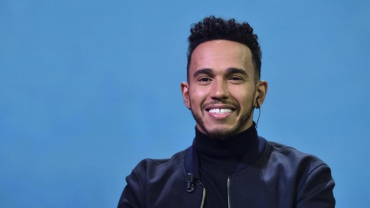 F1, che risate con la pesca dei regali