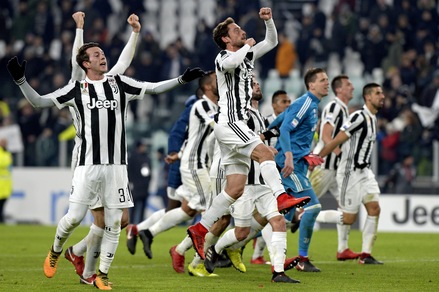 Juventus-Roma, top & flop: Pjanic wow, muro Barzagli. Schick spreca, poco Perotti