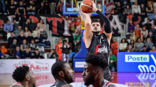 Ale Gentile inarrestabile,  Bologna passa a Varese