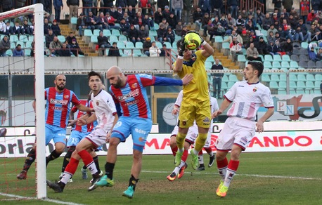 Serie C Catania, ko amaro. Colpo della Reggina