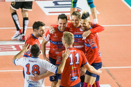 Volley: A2 Maschile, Girone Bianco: Roma raggiunge in testa Santa Croce
