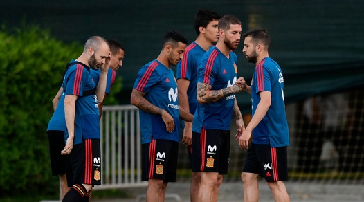 Caos Spagna, Hierro nuovo ct dirige il suo primo allenamento