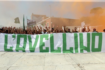 Avellino, sit in tifosi davanti al Coni
