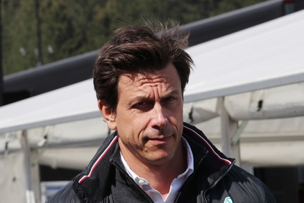 F1, Wolff: «Onorati di aver raggiunto record di Schumacher in Ferrari»