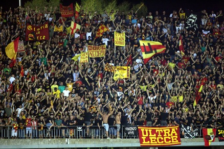 Serie B Lecce, i giallorossi depositano la fideiussione
